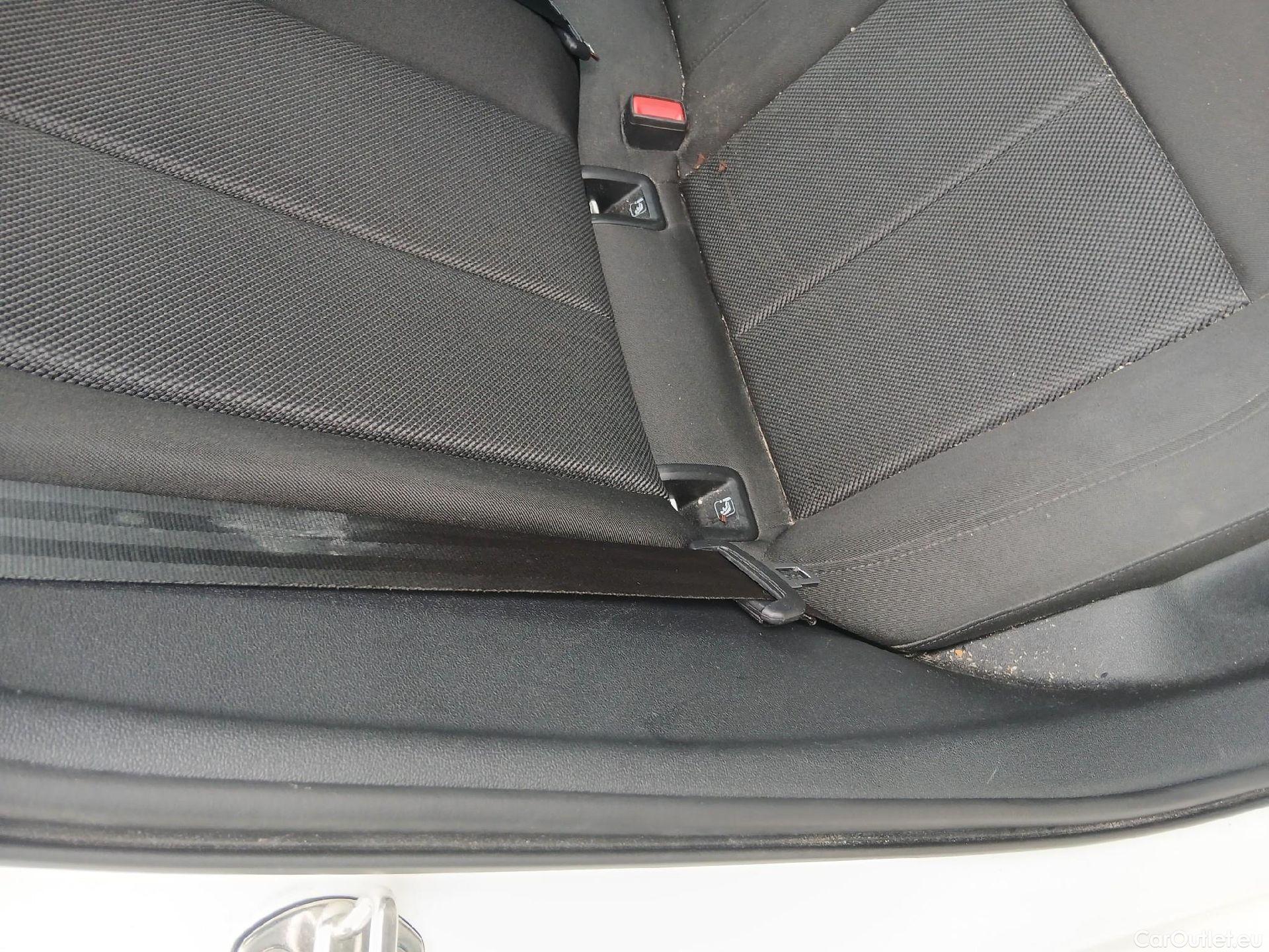  Audi  A3 AUDI  / 2020 / 5P / berlina con portón Sportback Advanced 30 TFSI 81kW Stron MildHybrid #38