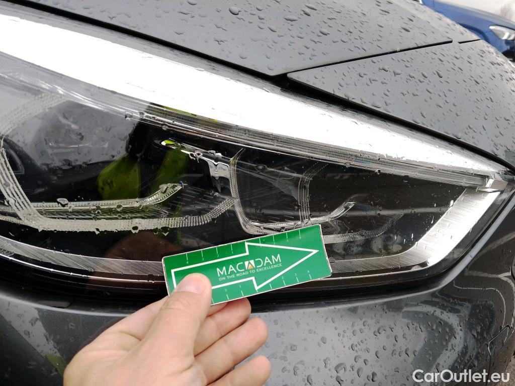  Bmw  Serie 1 BMW  / 2019 / 5P / berlina con portón 118i #39