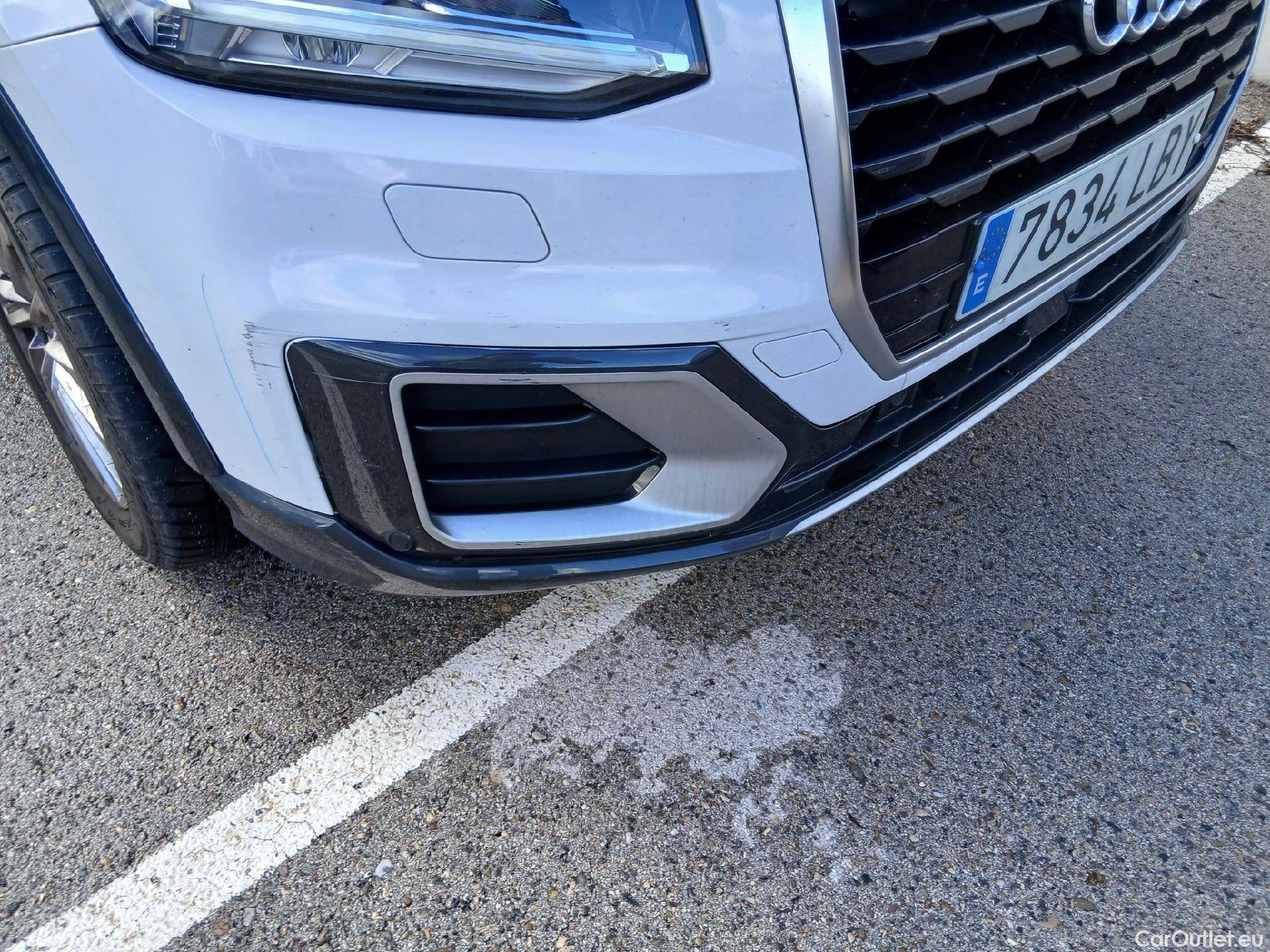  Audi  Q2 AUDI  / 2016 / 5P / todoterreno Design 30 TFSI 85kW (116CV) #3