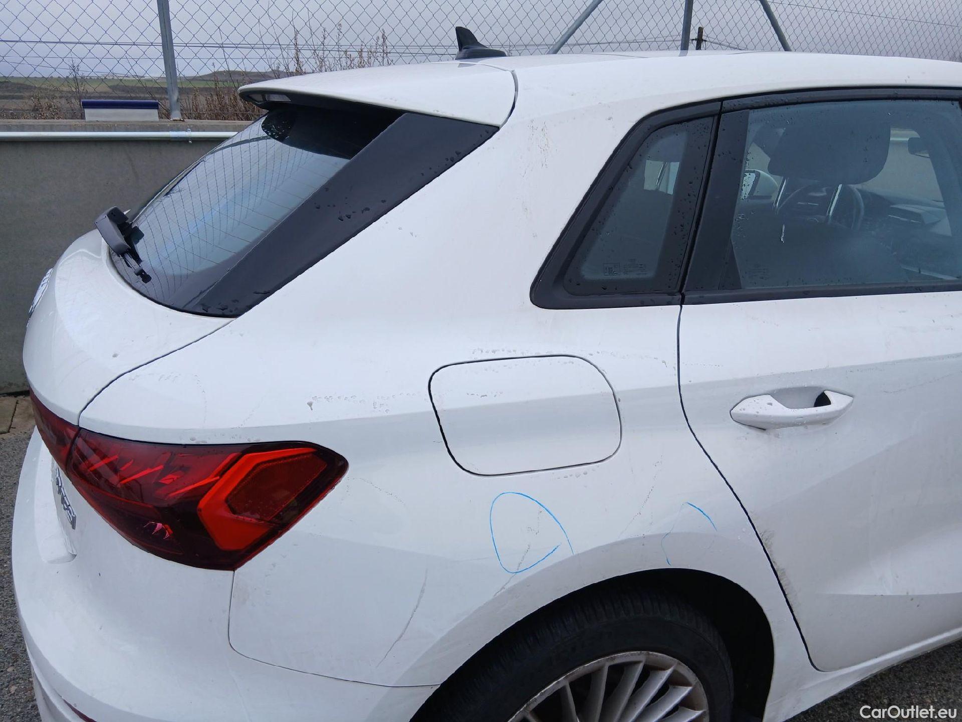  Audi  A3 AUDI  / 2020 / 5P / berlina con portón Sportback Advanced 30 TFSI 81kW Stron MildHybrid #32