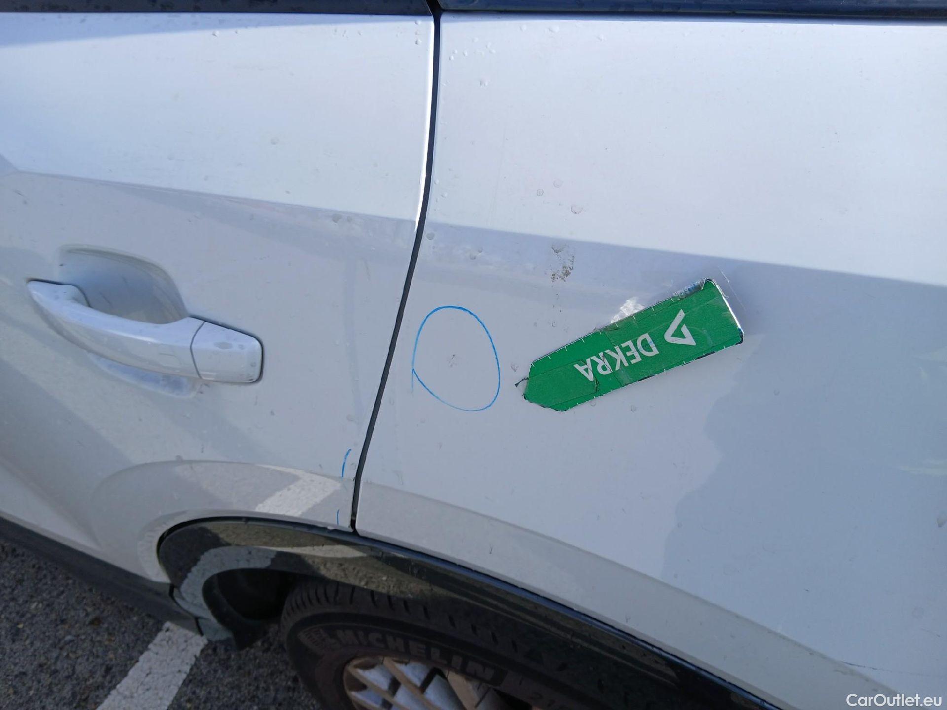  Audi  Q2 AUDI  / 2016 / 5P / todoterreno Design 30 TFSI 85kW (116CV) #35