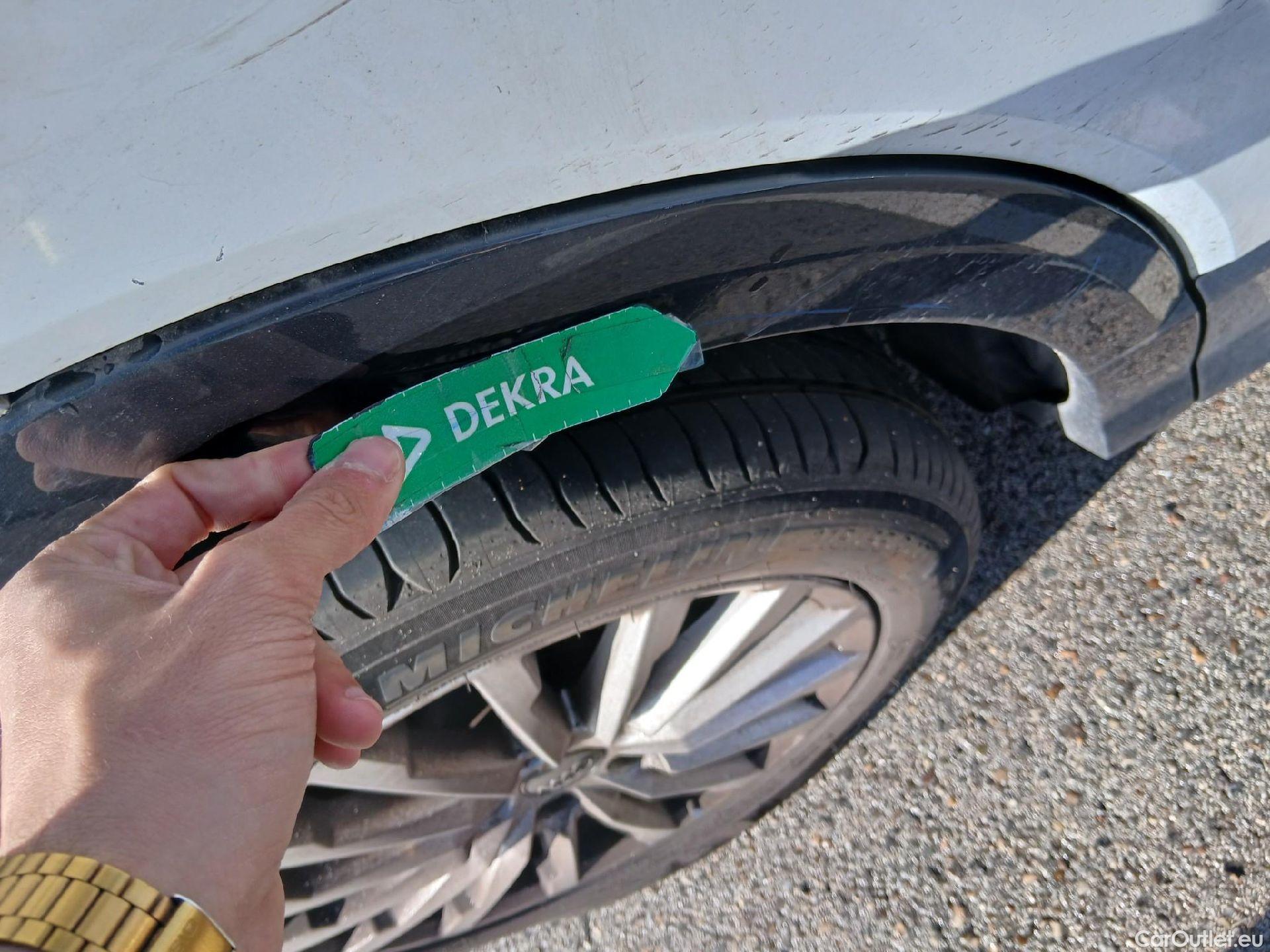  Audi  Q2 AUDI  / 2016 / 5P / todoterreno Design 30 TFSI 85kW (116CV) #50