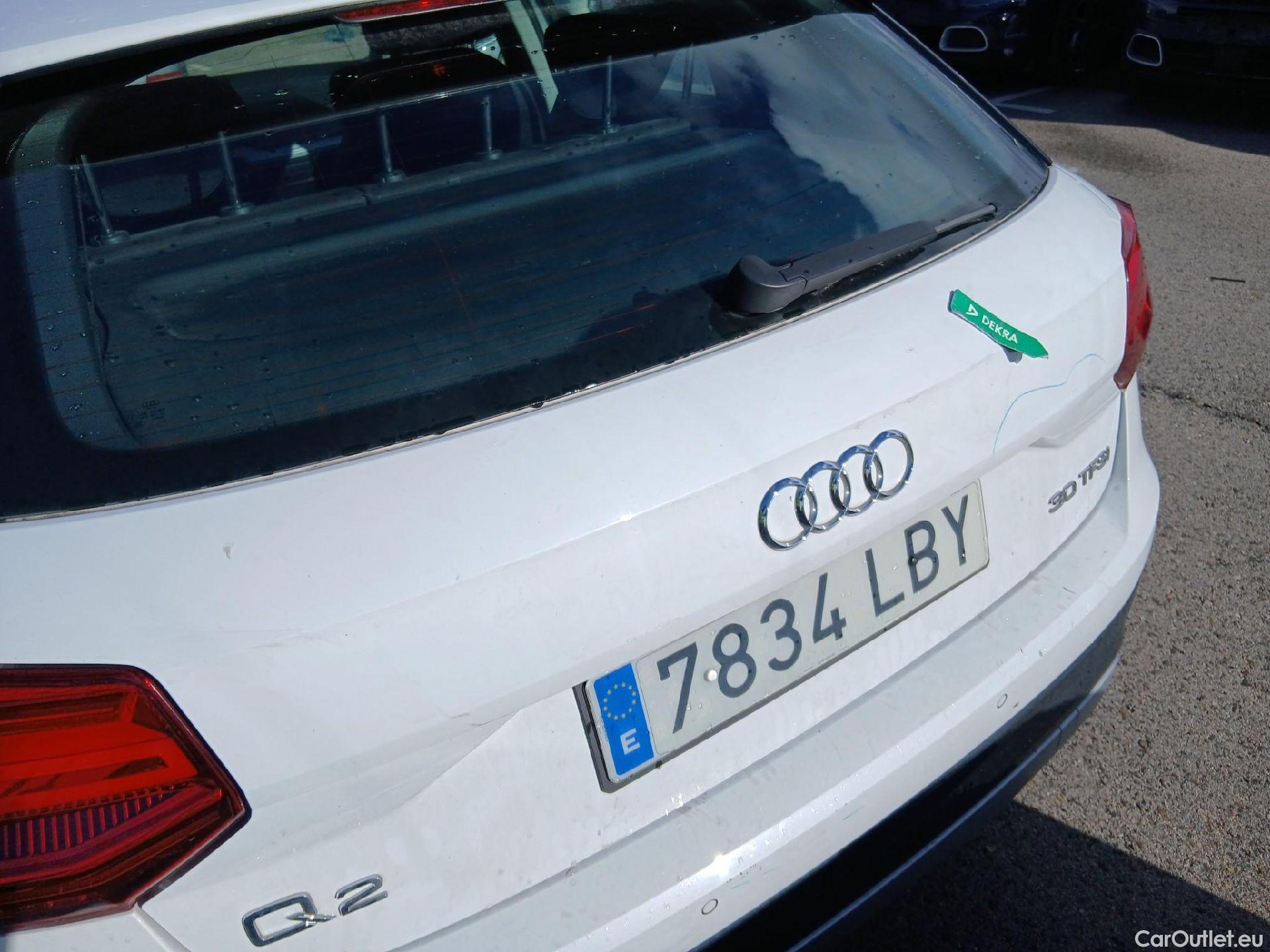  Audi  Q2 AUDI  / 2016 / 5P / todoterreno Design 30 TFSI 85kW (116CV) #45