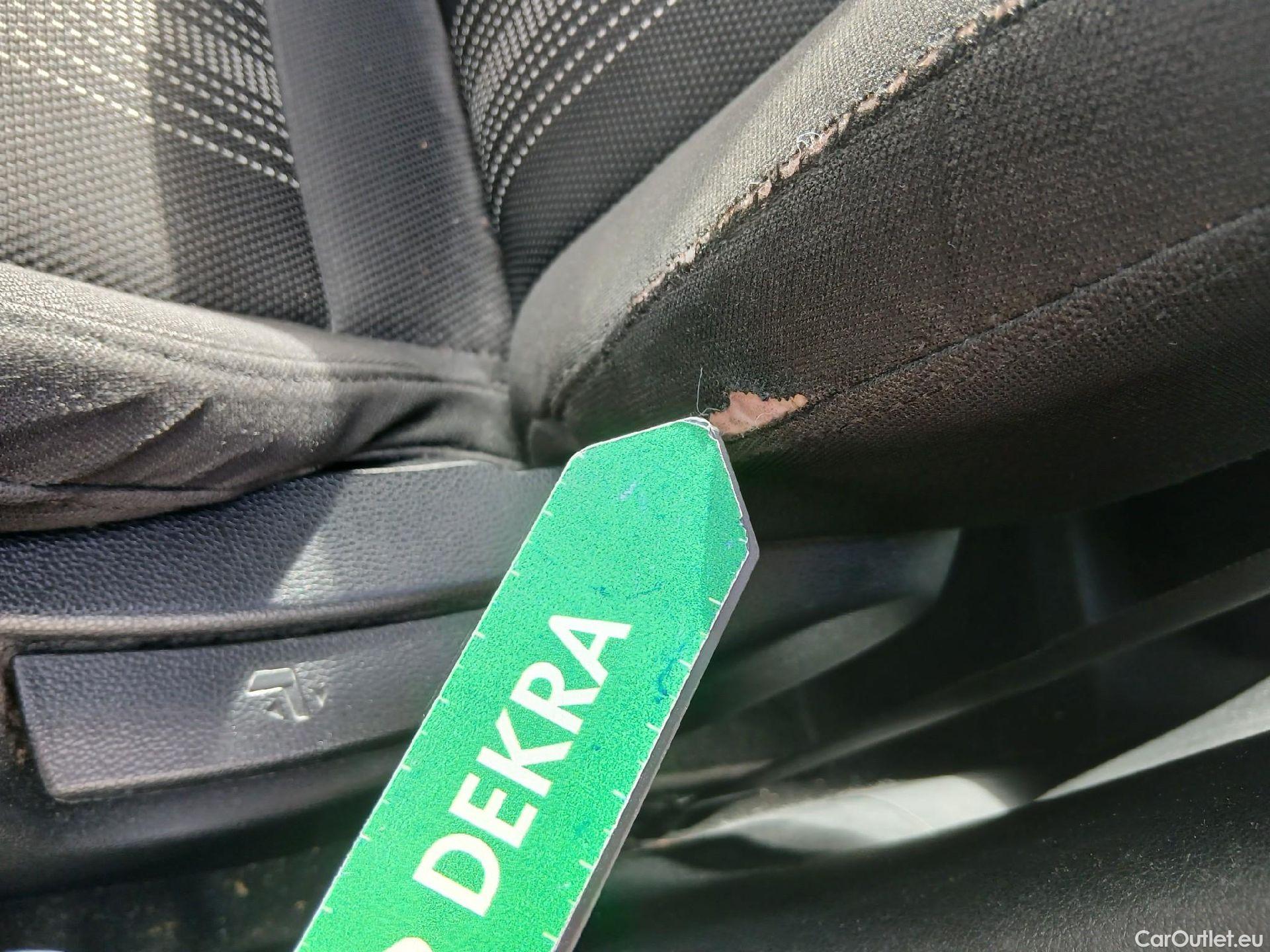  Hyundai  i20 HYUNDAI  / 2020 / 5P / berlina con portón 1.0 TGDI 74kW (100CV) 48V Essence #3