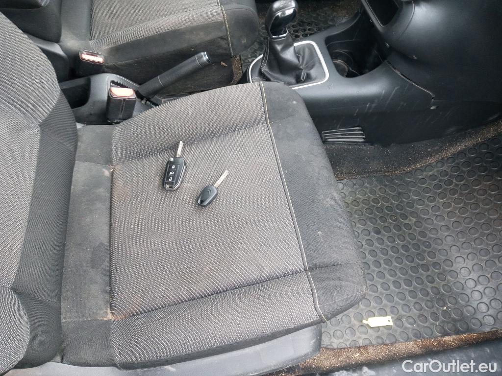  Citroen  C3 CITROEN  / 2020 / 5P / berlina con portón PureTech 60kW (83CV) Feel Pack (CX) #13