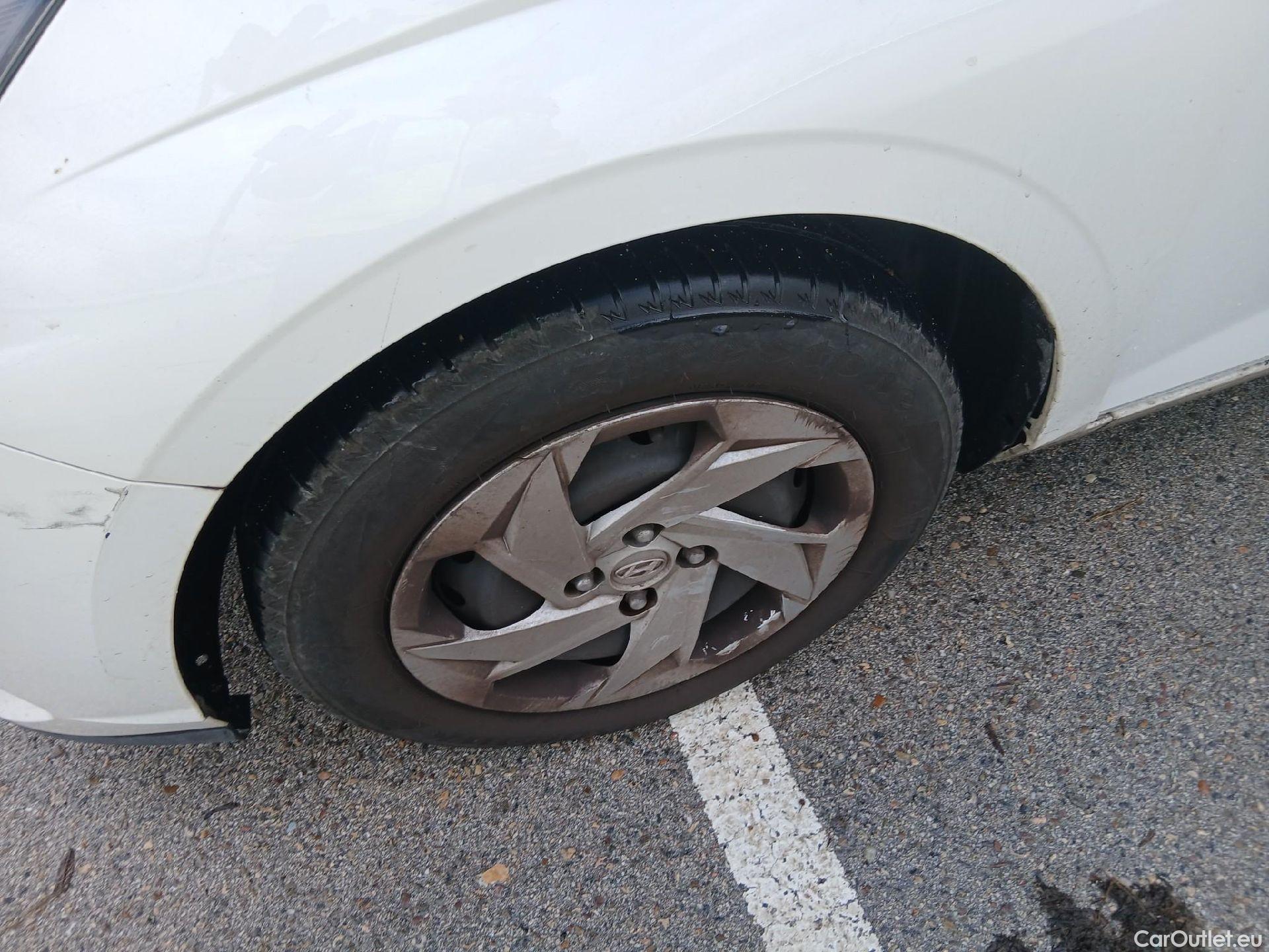  Hyundai  i20 HYUNDAI  / 2020 / 5P / berlina con portón 1.0 TGDI 74kW (100CV) 48V Essence #6