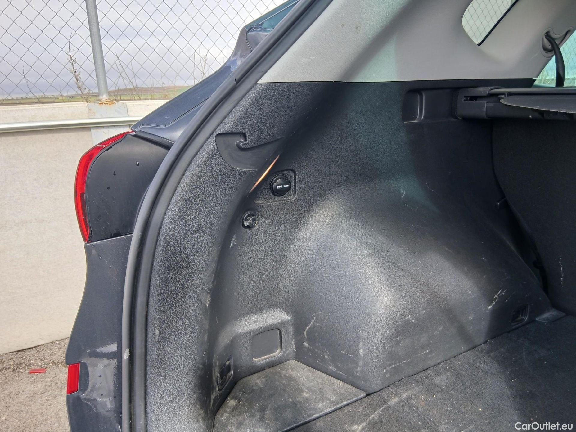  Hyundai  Tucson HYUNDAI  / 2018 / 5P / todoterreno 1.6 CRDI 85kW (116CV) 48V Tecno 4X2 #37