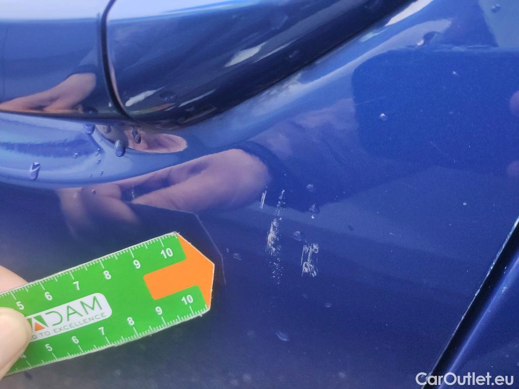  Hyundai   Ioniq HYUNDAI / 2016 / 5P / berlina con portón 1.6 GDI HEV Klass DT #27