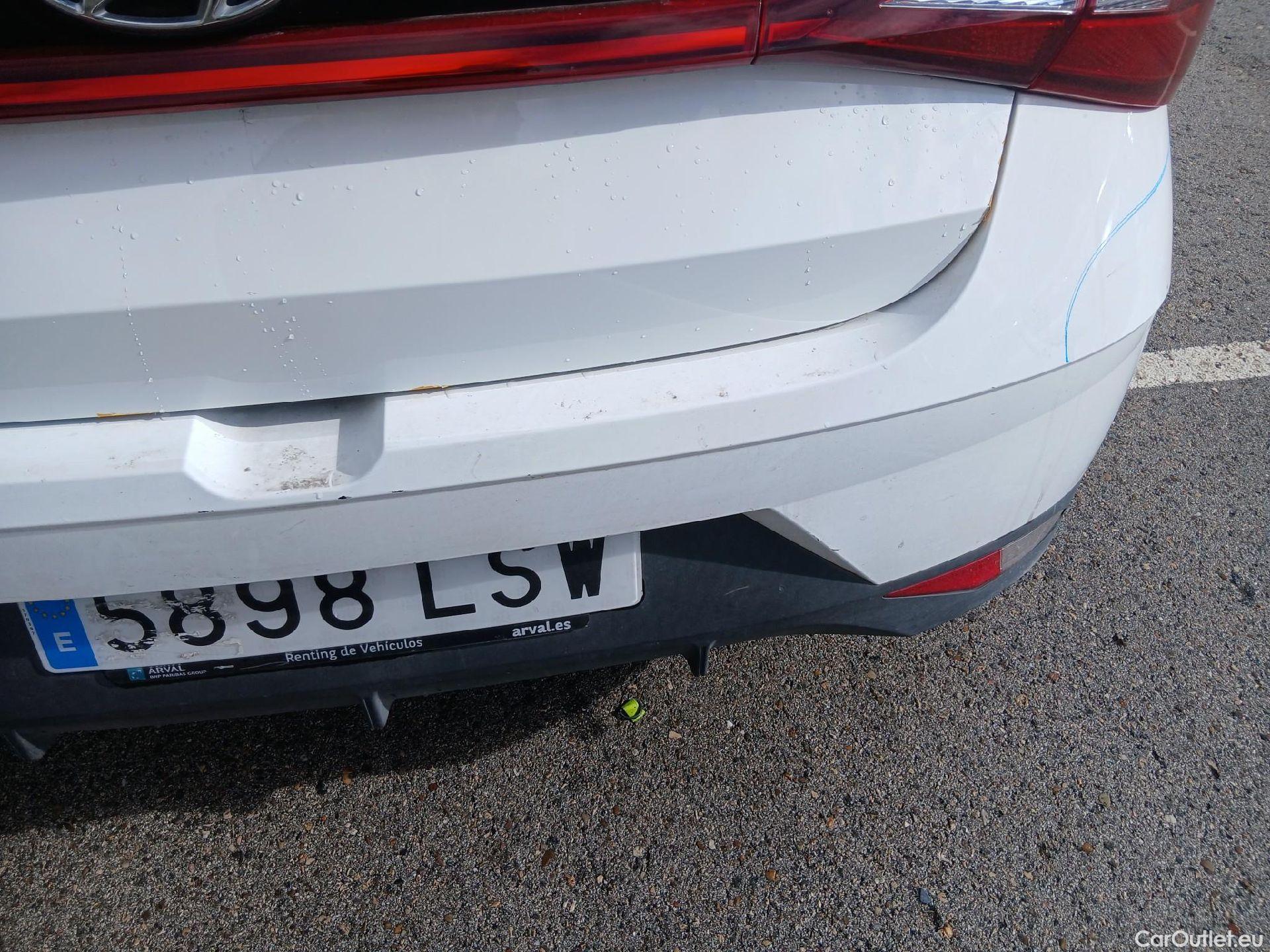  Hyundai  i20 HYUNDAI  / 2020 / 5P / berlina con portón 1.0 TGDI 74kW (100CV) 48V Essence #26