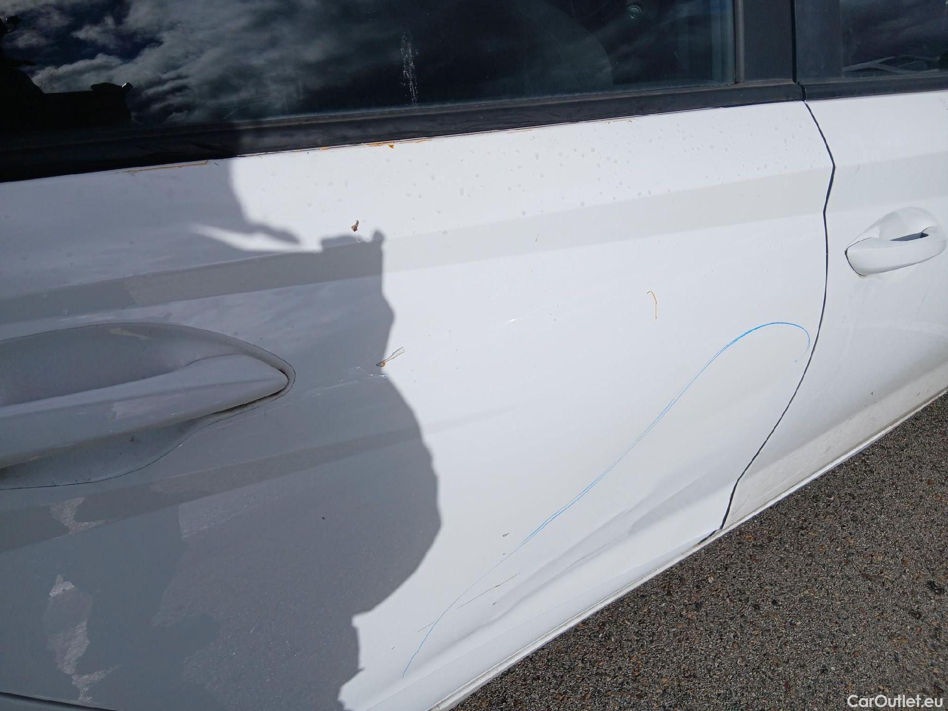  Hyundai  i20 HYUNDAI  / 2020 / 5P / berlina con portón 1.0 TGDI 74kW (100CV) 48V Essence #30