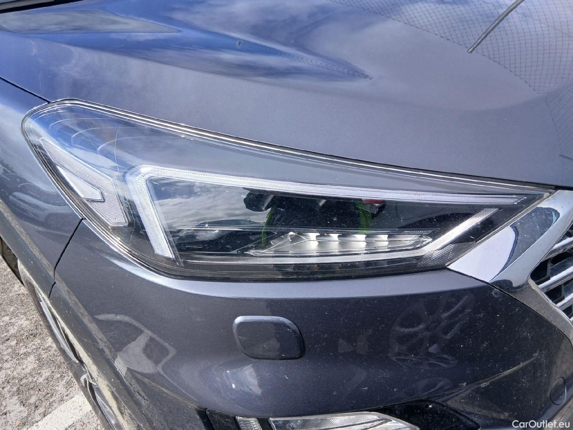  Hyundai  Tucson HYUNDAI  / 2018 / 5P / todoterreno 1.6 CRDI 85kW (116CV) 48V Tecno 4X2 #52