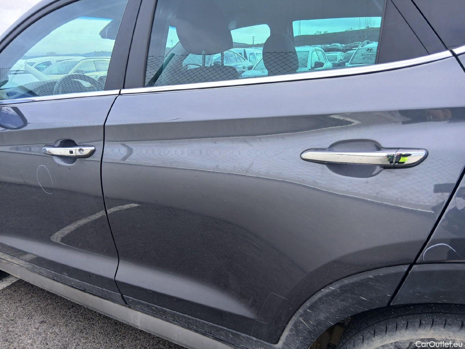  Hyundai  Tucson HYUNDAI  / 2018 / 5P / todoterreno 1.6 CRDI 85kW (116CV) 48V Tecno 4X2 #19