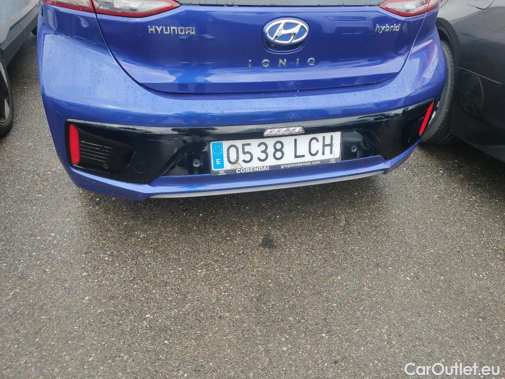  Hyundai   Ioniq HYUNDAI / 2016 / 5P / berlina con portón 1.6 GDI HEV Klass DT #40