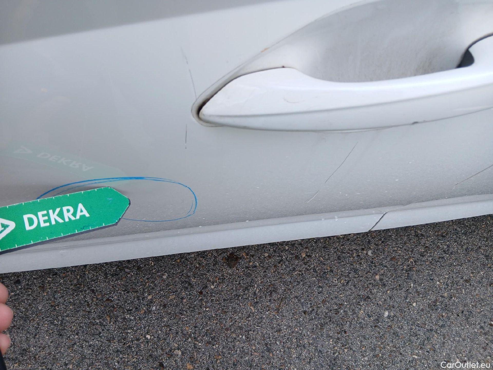  Hyundai  i20 HYUNDAI  / 2020 / 5P / berlina con portón 1.0 TGDI 74kW (100CV) 48V Essence #17