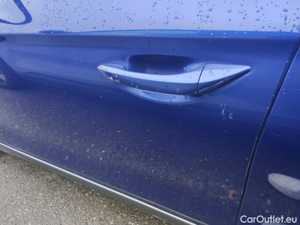  Hyundai   Ioniq HYUNDAI / 2016 / 5P / berlina con portón 1.6 GDI HEV Klass DT #46