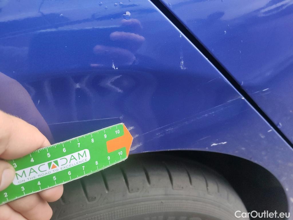  Hyundai   Ioniq HYUNDAI / 2016 / 5P / berlina con portón 1.6 GDI HEV Klass DT #10