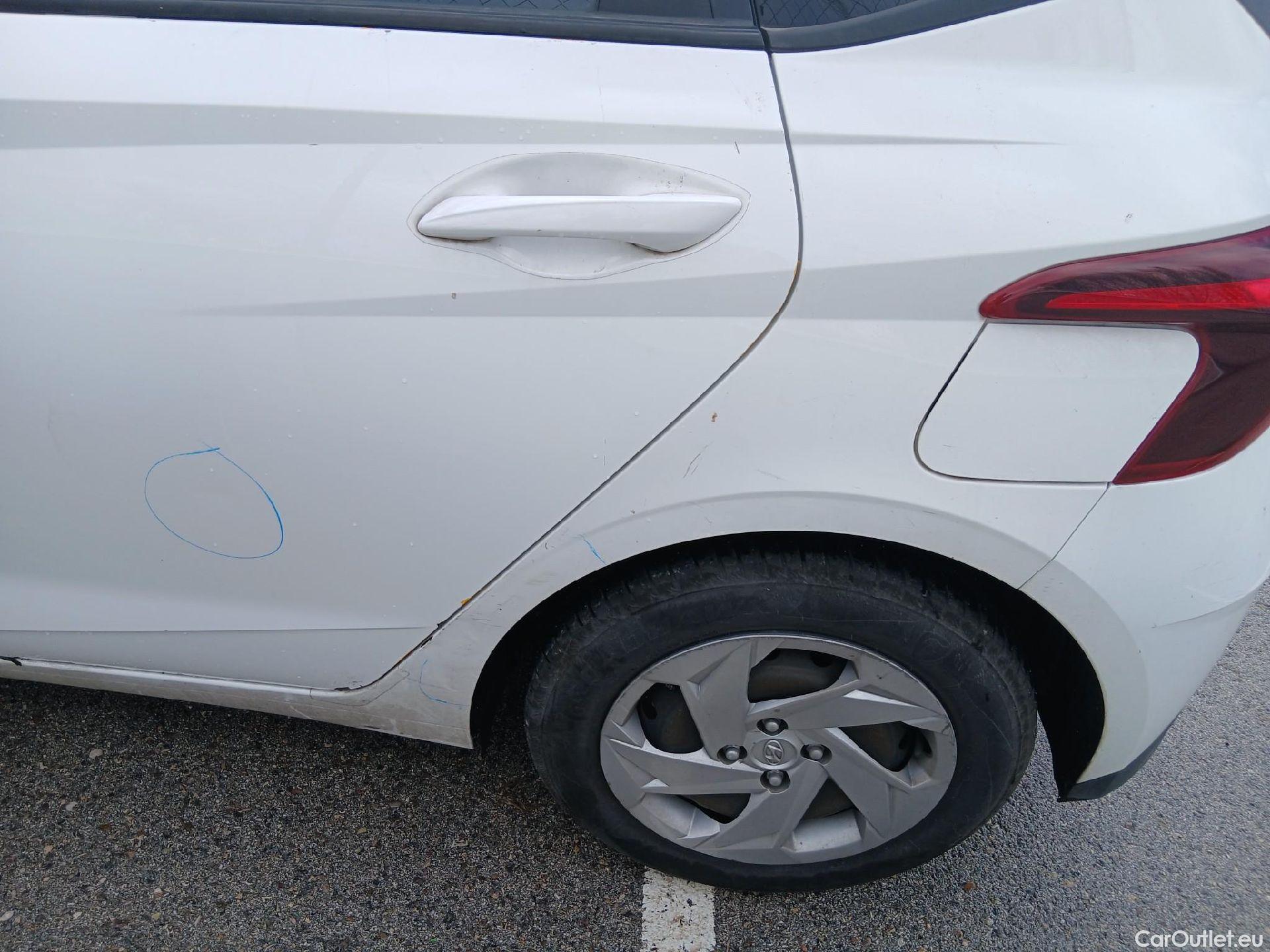  Hyundai  i20 HYUNDAI  / 2020 / 5P / berlina con portón 1.0 TGDI 74kW (100CV) 48V Essence #22