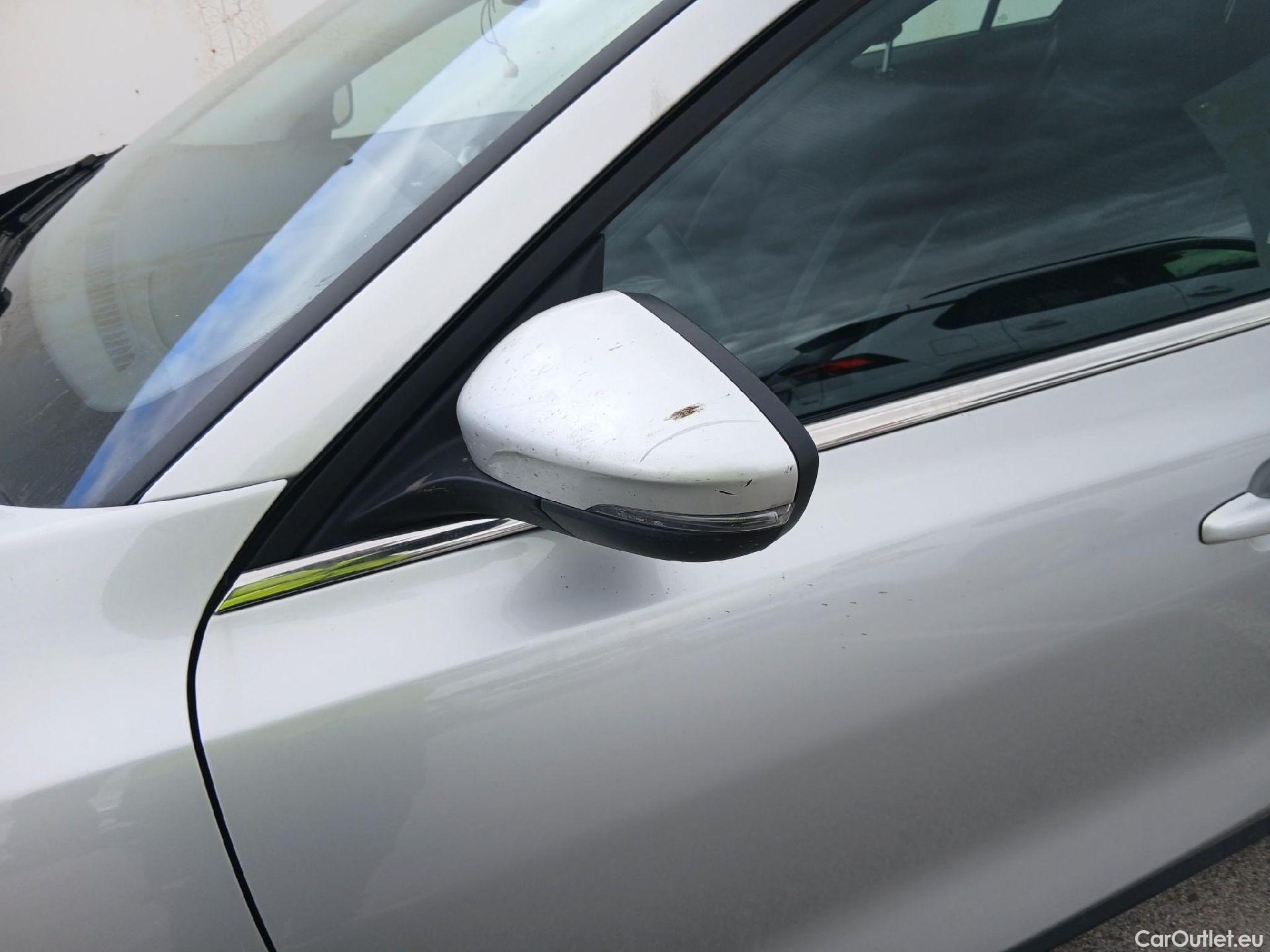  Ford  Focus FORD  / 2018 / 5P / familiar 1.5 Ecoblue 88kW Trend+ SB #3