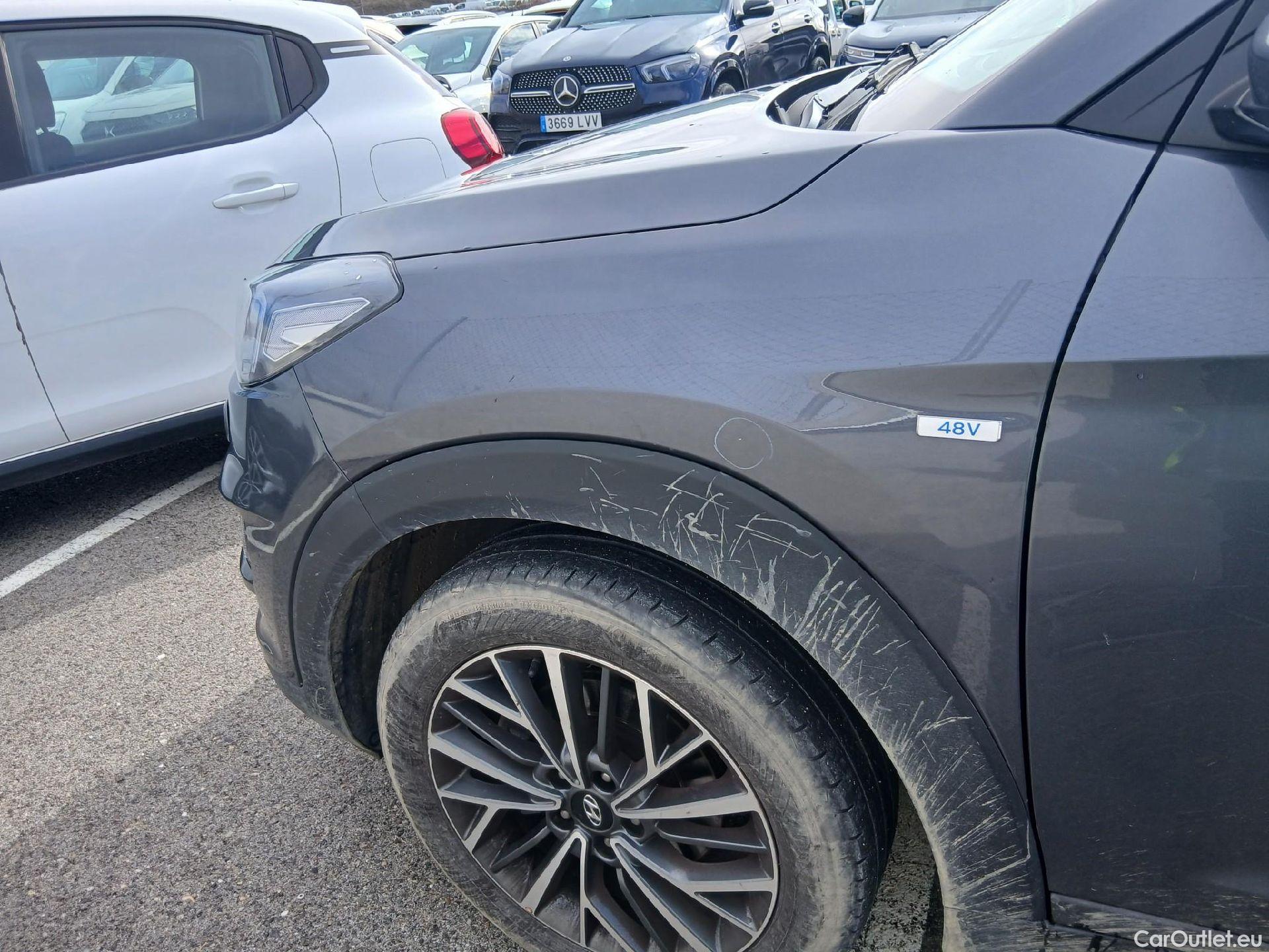  Hyundai  Tucson HYUNDAI  / 2018 / 5P / todoterreno 1.6 CRDI 85kW (116CV) 48V Tecno 4X2 #10