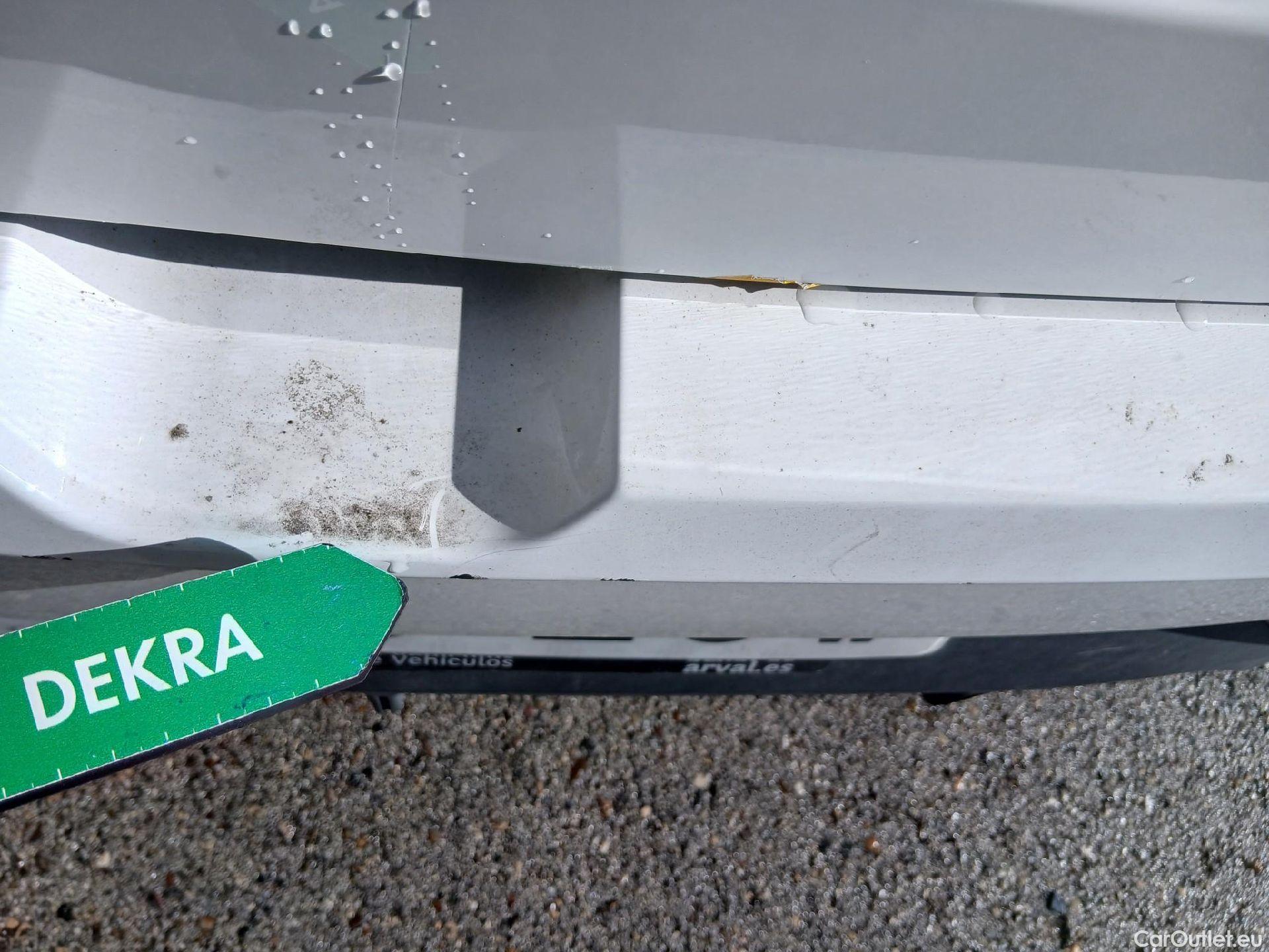  Hyundai  i20 HYUNDAI  / 2020 / 5P / berlina con portón 1.0 TGDI 74kW (100CV) 48V Essence #24