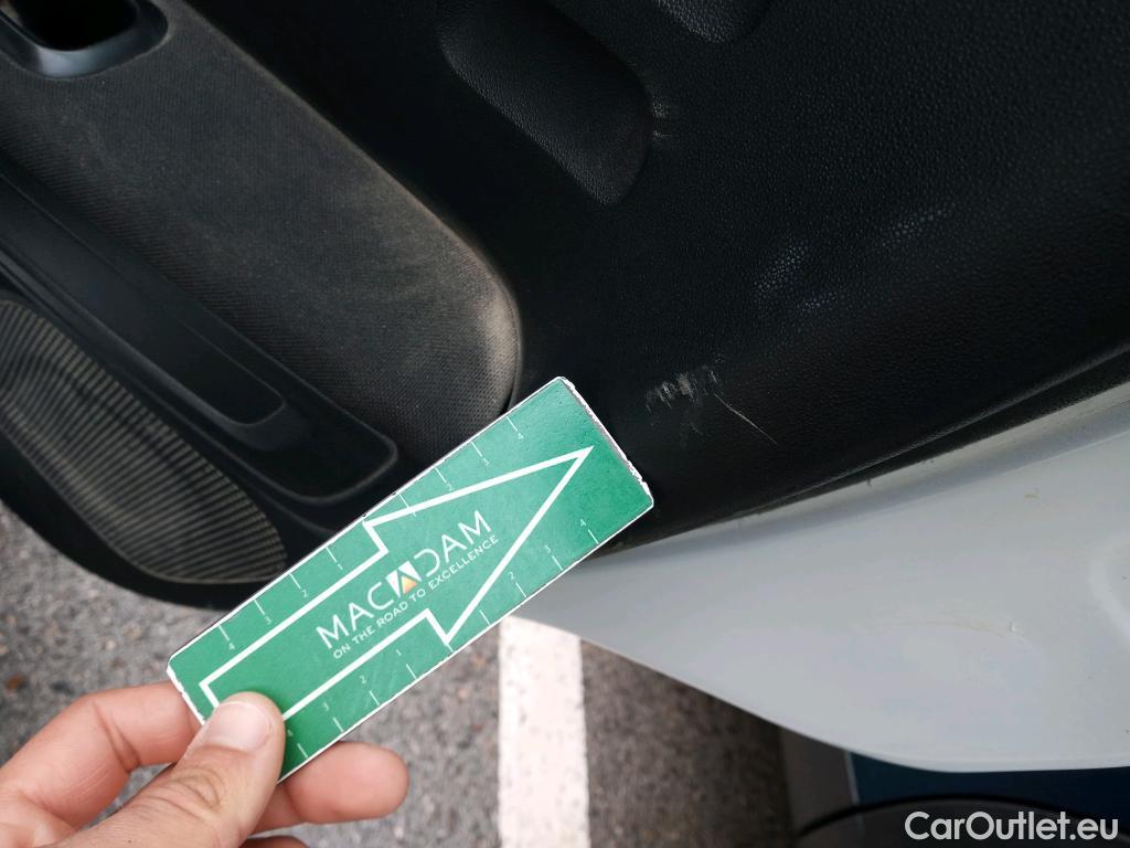  Citroen  C3 CITROEN  / 2020 / 5P / berlina con portón PureTech 60kW (83CV) Feel Pack (CX) #22