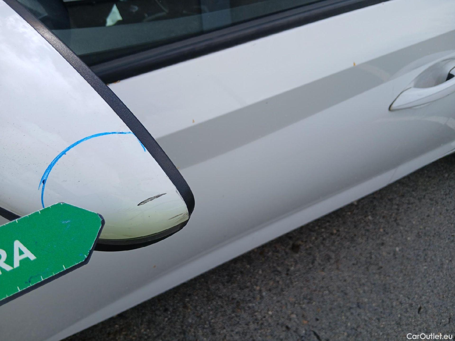  Hyundai  i20 HYUNDAI  / 2020 / 5P / berlina con portón 1.0 TGDI 74kW (100CV) 48V Essence #15