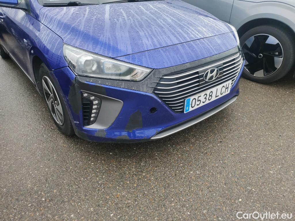  Hyundai   Ioniq HYUNDAI / 2016 / 5P / berlina con portón 1.6 GDI HEV Klass DT #19