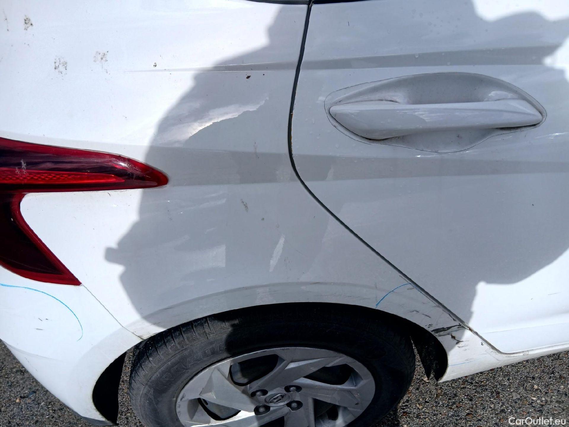  Hyundai  i20 HYUNDAI  / 2020 / 5P / berlina con portón 1.0 TGDI 74kW (100CV) 48V Essence #28