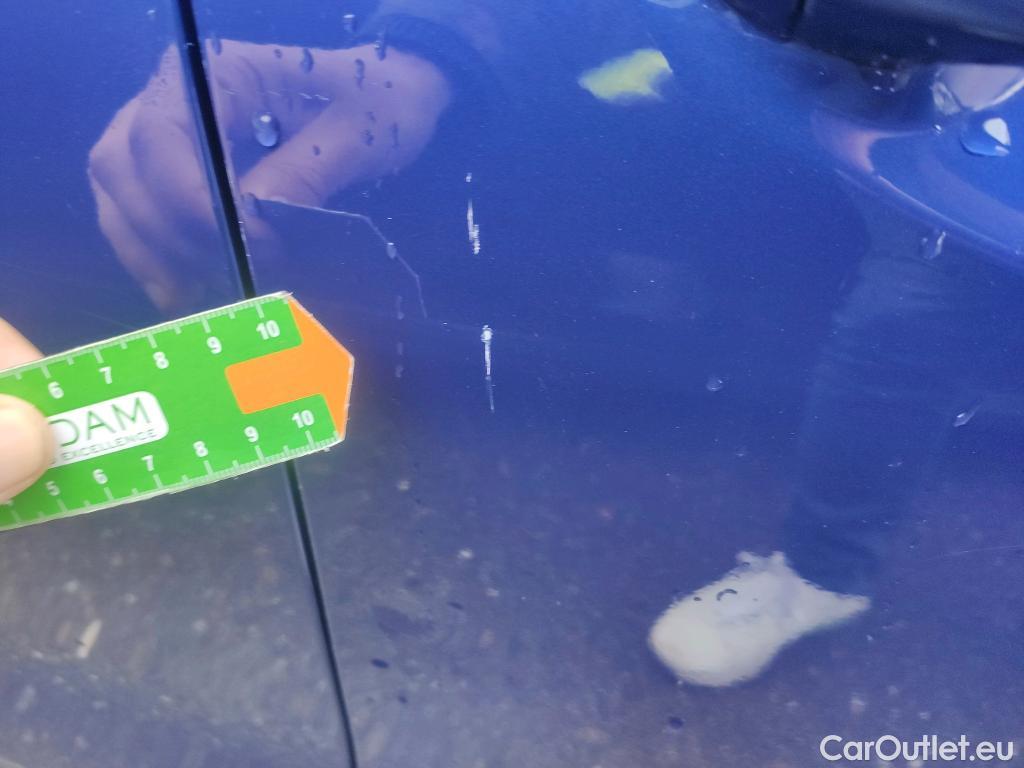  Hyundai   Ioniq HYUNDAI / 2016 / 5P / berlina con portón 1.6 GDI HEV Klass DT #24