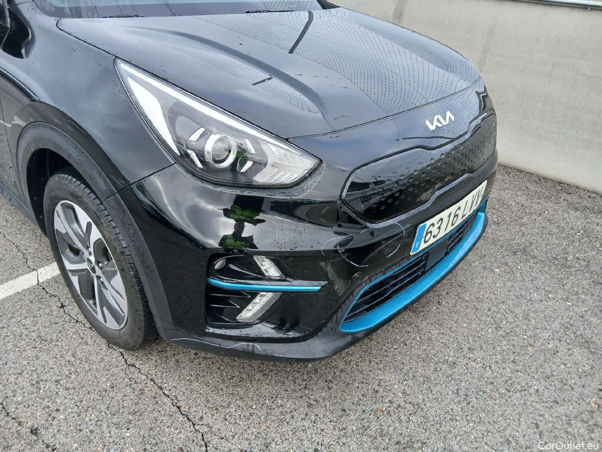  KIA  Niro KIA e- / 2016 / 5P / crossover e- 150kW (204CV) Drive (Long Range) #12