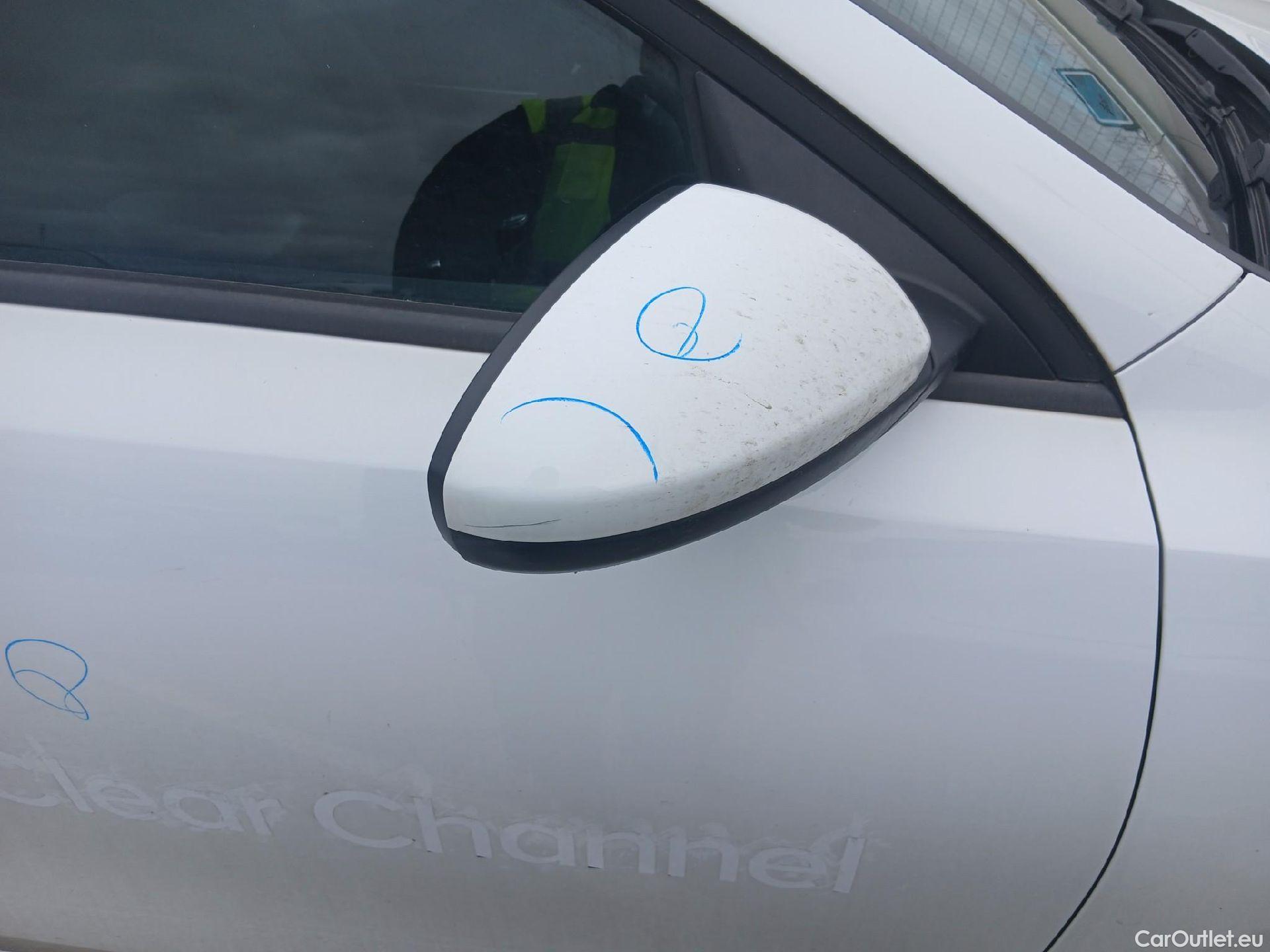  KIA  Cee'd KIA Ceed / 2018 / 5P / berlina con portón 1.0 T-GDi 88kW (120CV) Concept #21