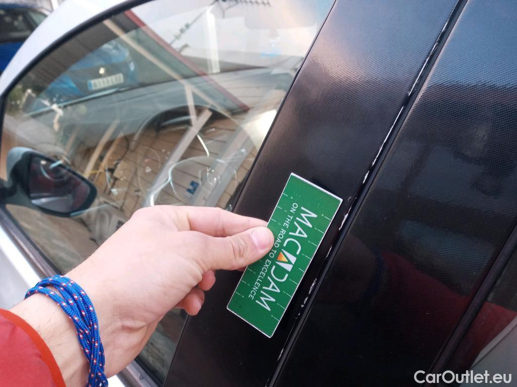  Renault  Zoe RENAULT  / 2019 / 5P / berlina con portón Intens 100 kW R135 Batería 50kWh #12