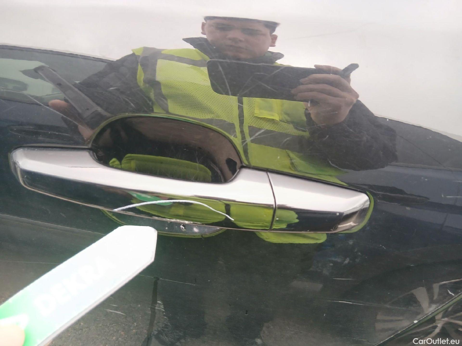  Jaguar  F-PACE JAGUAR  / 2020 / 5P / todoterreno 2.0D I4 204PS AWD Auto MHEV Standard S #27