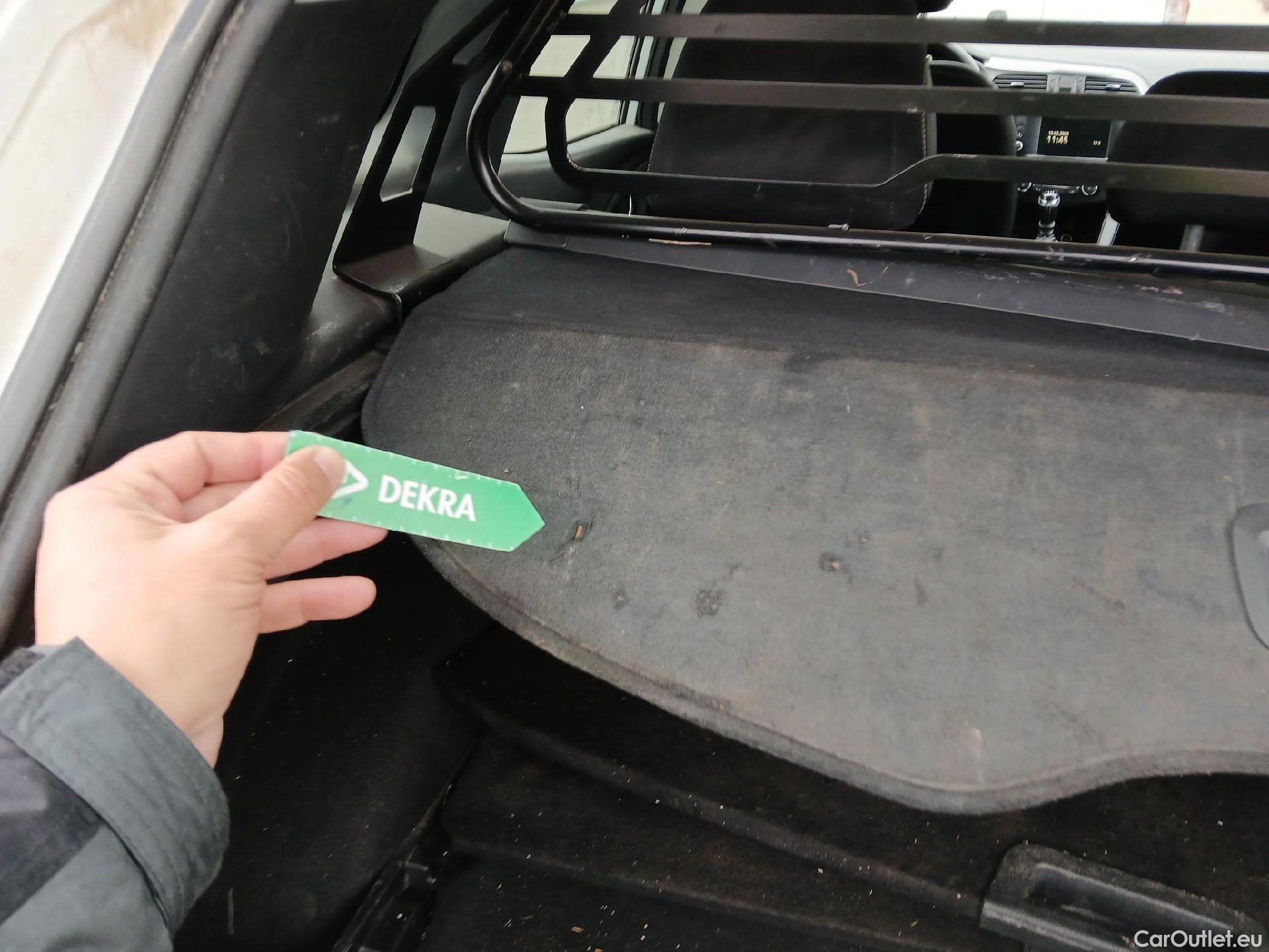  Renault  Kadjar RENAULT  5p 1G berlina con portón Tech Road Energy dCi 96kW (130CV) 4x4 #12