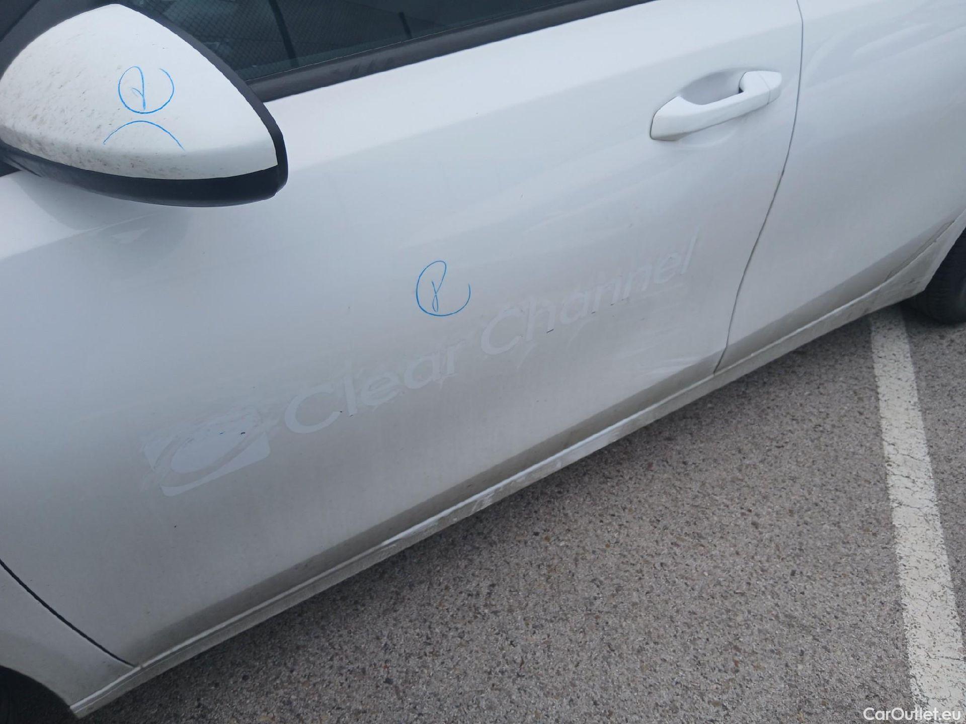  KIA  Cee'd KIA Ceed / 2018 / 5P / berlina con portón 1.0 T-GDi 88kW (120CV) Concept #13