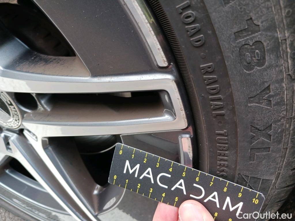  Mercedes  C-Klasse MERCEDES-BENZ Clase C / 2021 / 4P / sedán C 220 d #2