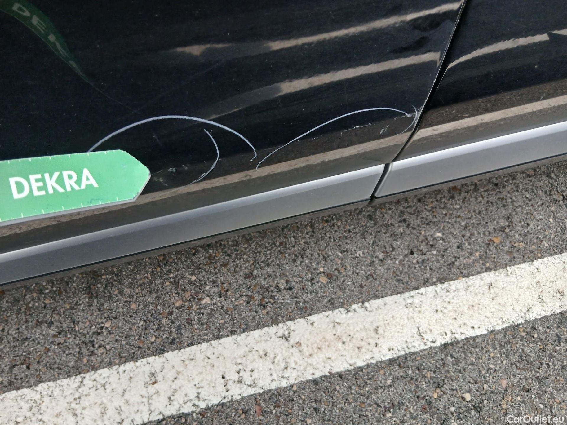  Jaguar  F-PACE JAGUAR  / 2020 / 5P / todoterreno 2.0D I4 204PS AWD Auto MHEV Standard S #21