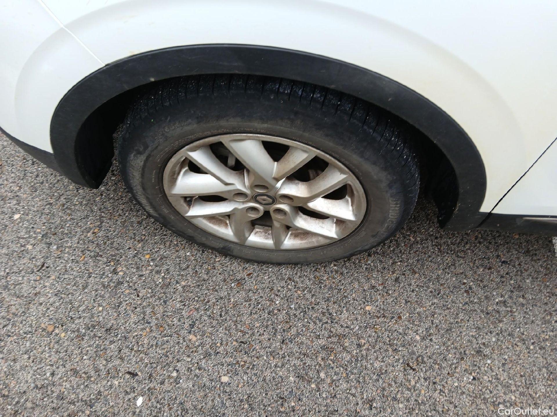  Renault  Kadjar RENAULT  5p 1G berlina con portón Tech Road Energy dCi 96kW (130CV) 4x4 #24