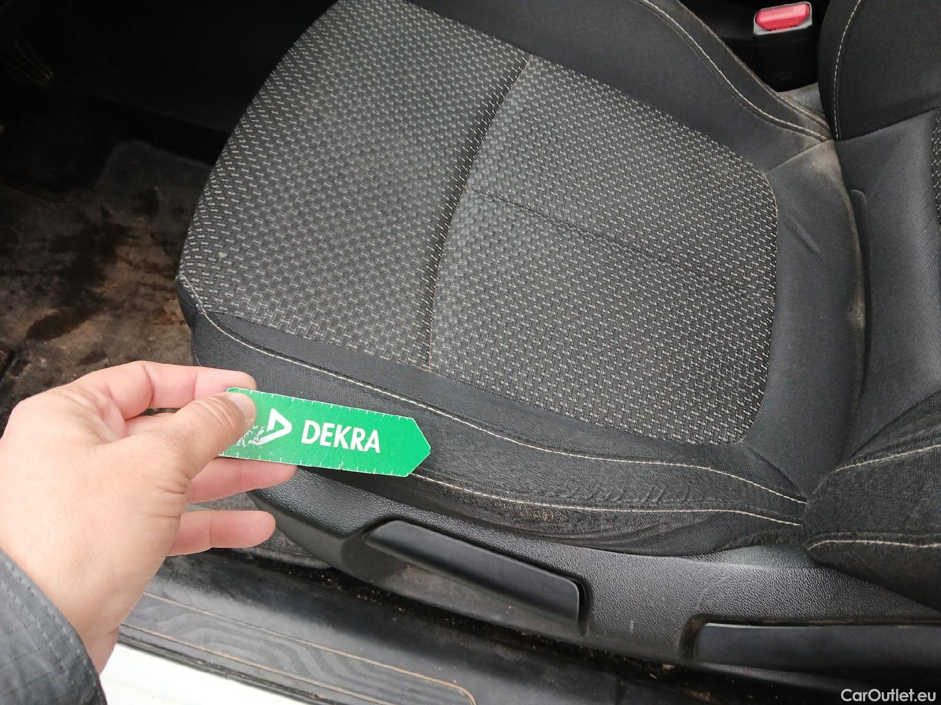  Renault  Kadjar RENAULT  5p 1G berlina con portón Tech Road Energy dCi 96kW (130CV) 4x4 #6