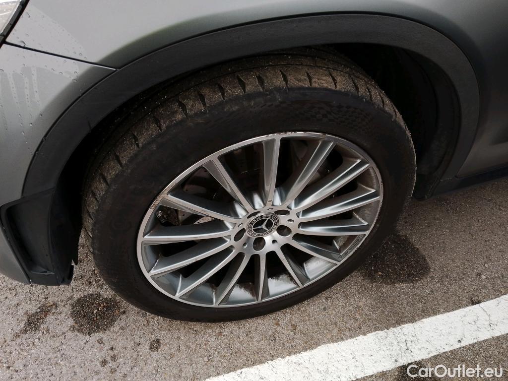  Mercedes  G-Klasee MERCEDES-BENZ GLC Coupé / 2019 / 5P / coupé GLC 300 e 4MATIC #3