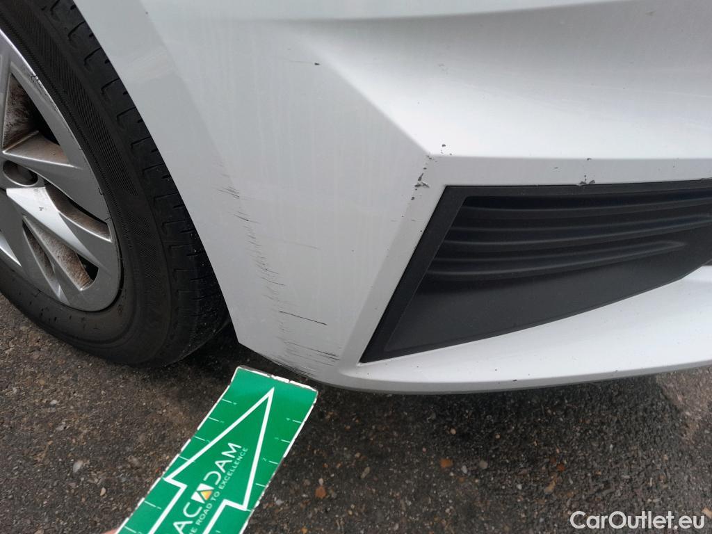  Skoda  Fabia SKODA  / 2021 / 5P / berlina con portón 1.0 TSI 70KW (95CV) Emotion (AC) #15