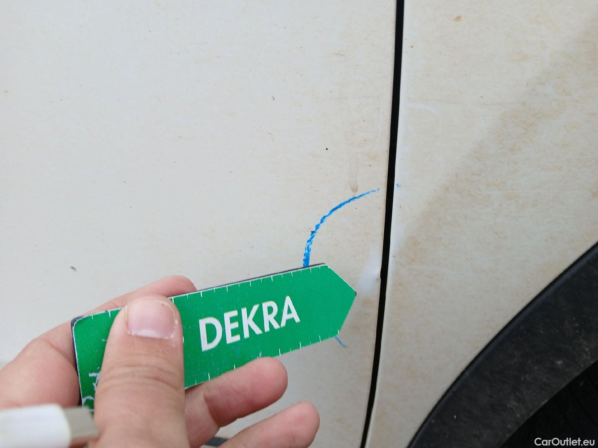  Renault  Kadjar RENAULT  5p 1G berlina con portón Tech Road Energy dCi 96kW (130CV) 4x4 #44