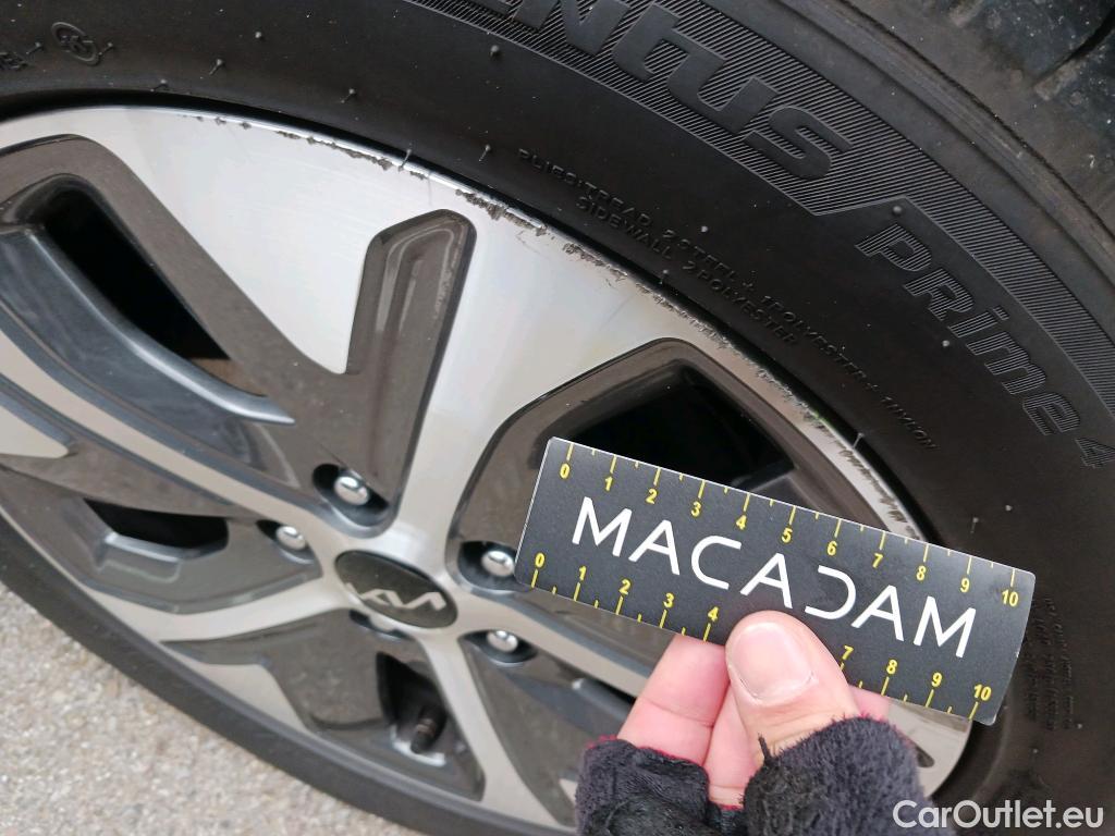  KIA  Niro KIA e- / 2016 / 5P / crossover e- 150kW (204CV) Drive (Long Range) #2