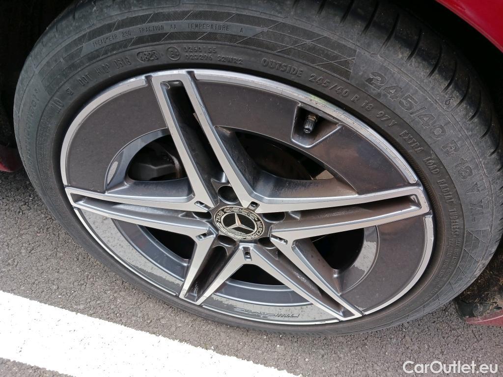  Mercedes  C-Klasse MERCEDES-BENZ Clase C / 2021 / 4P / sedán C 220 d #1