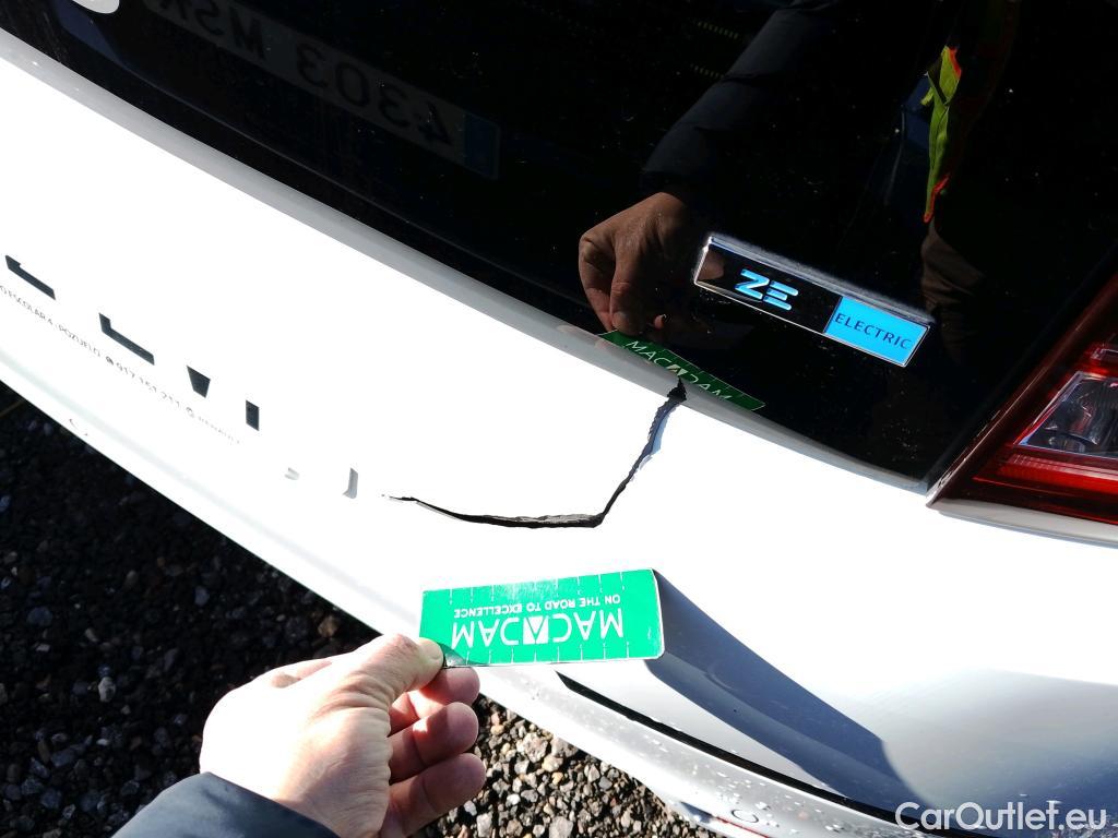  Renault  Twingo RENAULT  / 2019 / 5P / berlina con portón Zen 60 kW R80 batería 20kWh #3