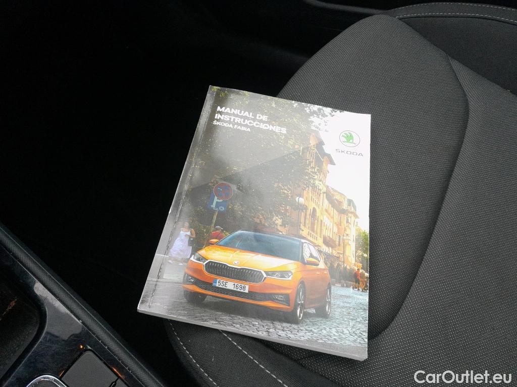  Skoda  Fabia SKODA  / 2021 / 5P / berlina con portón 1.0 TSI 70KW (95CV) Emotion (AC) #7