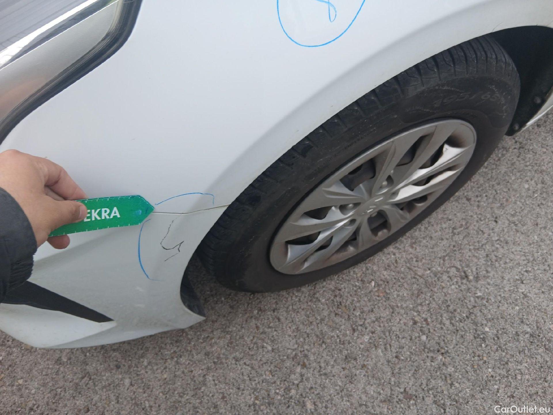  KIA  Cee'd KIA Ceed / 2018 / 5P / berlina con portón 1.0 T-GDi 88kW (120CV) Concept #9