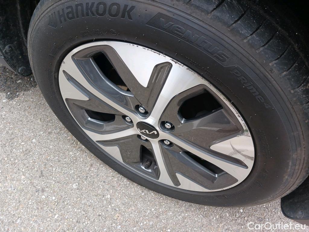  KIA  Niro KIA e- / 2016 / 5P / crossover e- 150kW (204CV) Drive (Long Range) #1