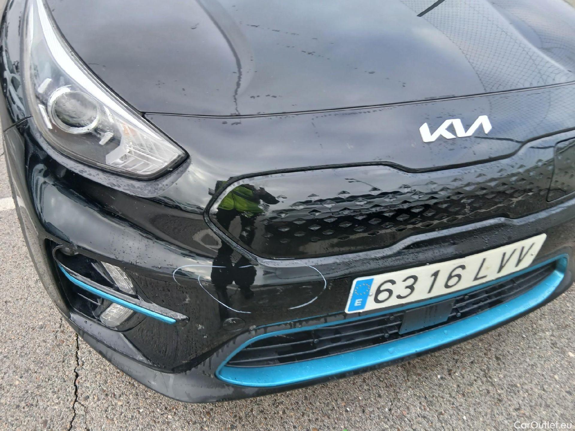  KIA  Niro KIA e- / 2016 / 5P / crossover e- 150kW (204CV) Drive (Long Range) #9