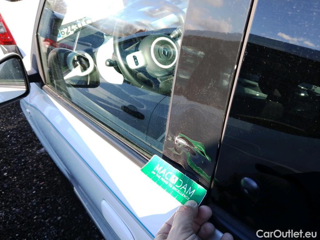  Renault  Twingo RENAULT  / 2019 / 5P / berlina con portón Zen 60 kW R80 batería 20kWh #16